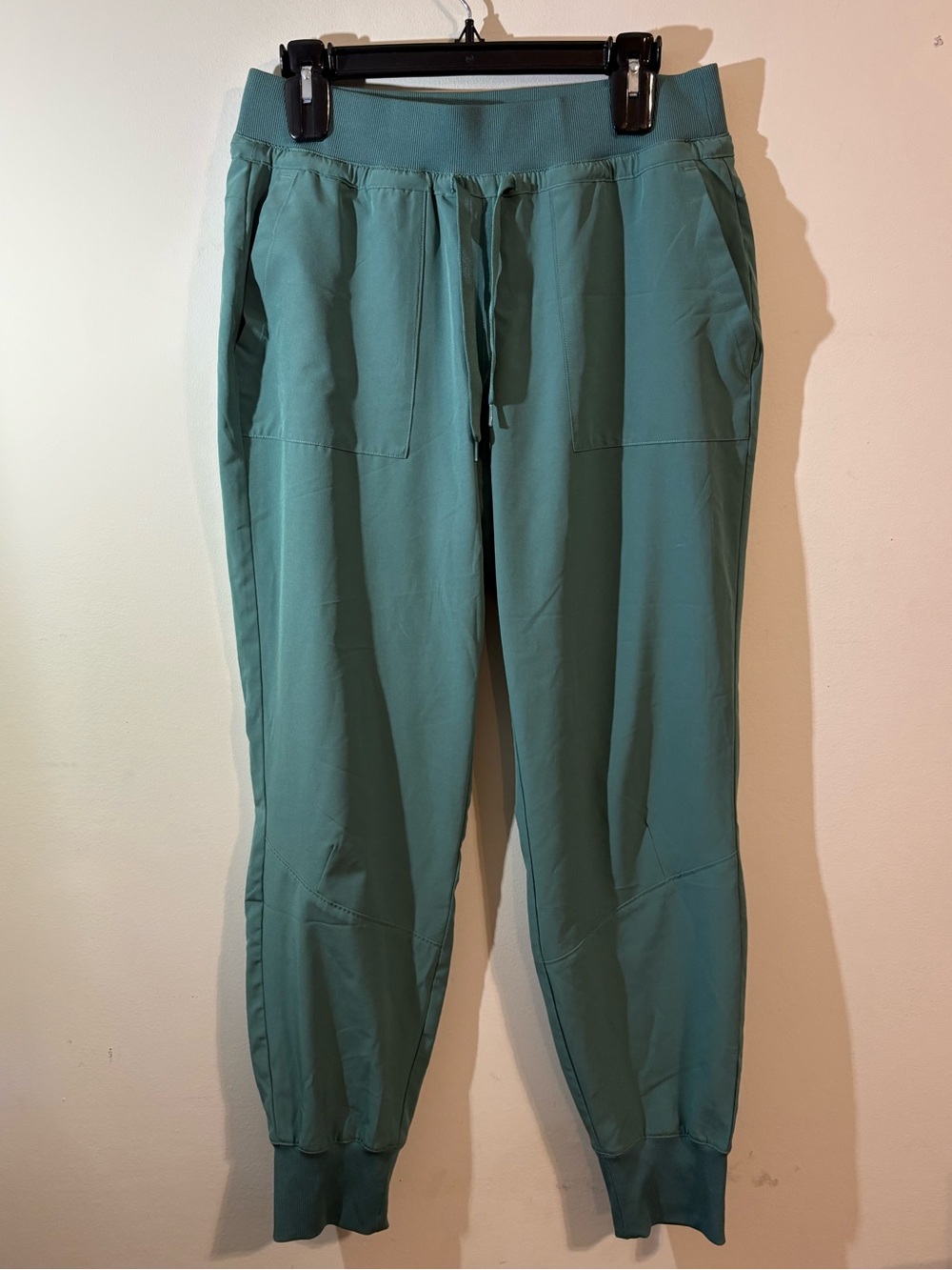 Jockey jogger pants women’s medium elastic drawstring waist  hip pockets jade‎